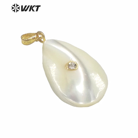 WT-JP223 Wholesale Natural Water Drop White Shell Pendant Single Loop Natural Shell Teardrop Shape Charm Pendant with CZ