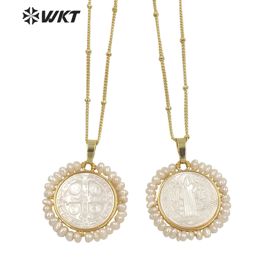 WT-JN157 Wholesale Fashion Gold Plated Handmade Handmade Wire Wrapped Freshwater Pearl Christian Cross Necklace in White Shell