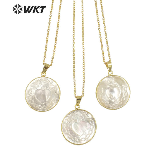 WT-JN181 Women 18k Real Gold Plated Resist Tarnishable Religious Mary Saint Heart Necklace Made of Pearl Shell Necklace