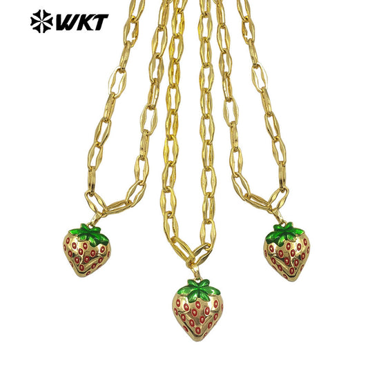 WT-JFN38 New Arrival Strawberry Charm Necklace Ladies Daily Wearing Jewelry With Special Chain Gold Plated Wonderful Gift