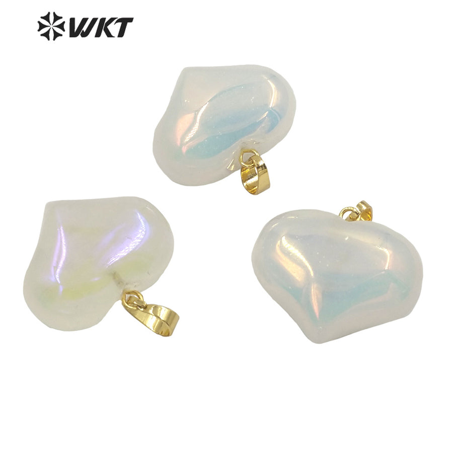 WT-P1707 Wholesale Fashion Gold Aura Crystal Quartz Heart Stone Pendant Simple Hoop Natural Flash rainbow Heart Pendant