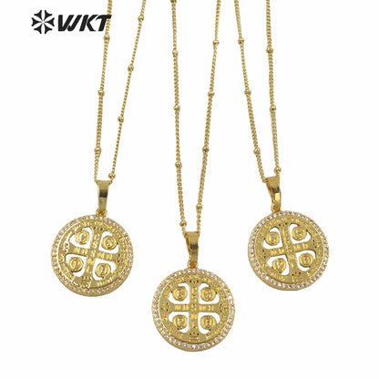 WT-MN969 Wholesale Fashion Gold Electroplated Religious Metal Cross Necklace with Zircon Setting Around Round Christian Cross