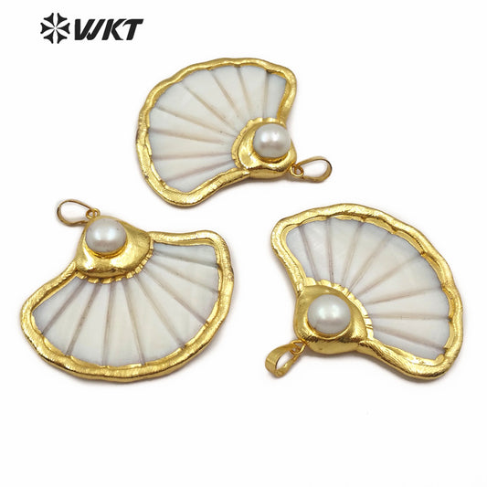 WT-JP153 Wholesale Jewelry White Shell Pendant with Pearl Fan Shape Gold Trim Shell Pendant Hot-selling New Arrival Jewelry