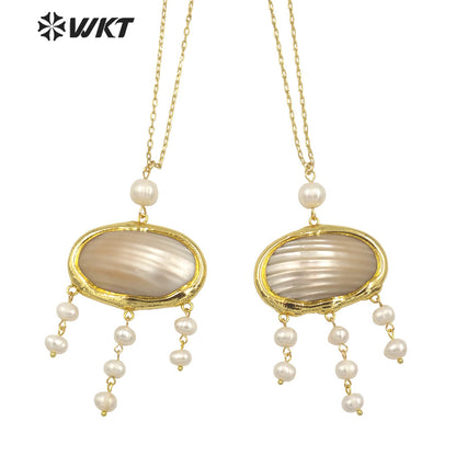 WT-JN262 Wholesale Fashion 18K Gold Plated High Quality Natural Freshwater Pearl and Mabe Shell Dangle Statement Necklace