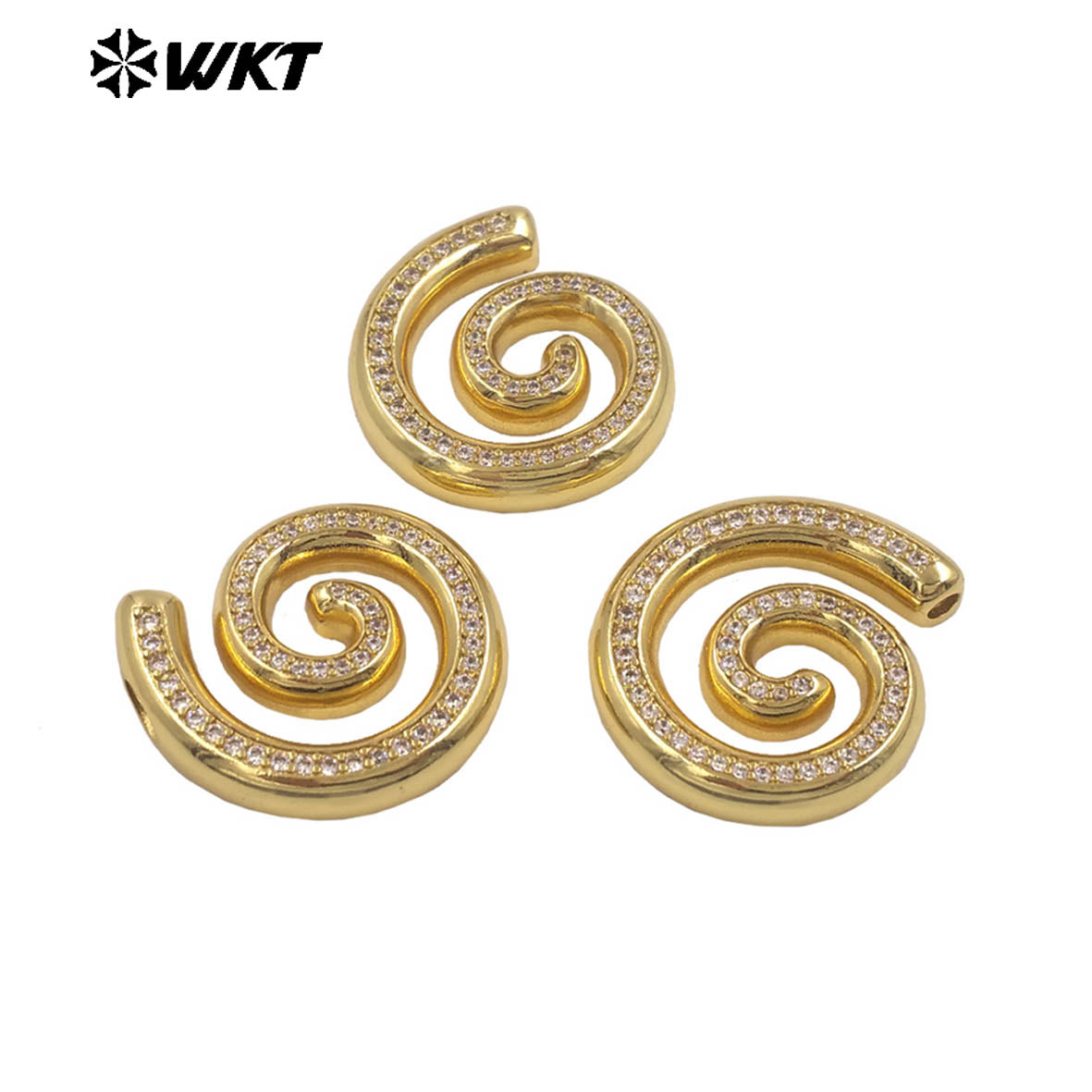 WT-MP326 Lovely Boutique 18K Gold Plated Yellow Brass And Zircon Spiral Shape Metal Pendant For Handmade Necklace Findings