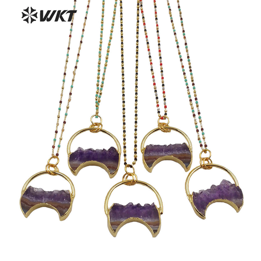 WT-N1219 New Popular Crescent Amethyst Necklace Multicolor Beads Necklace Stylish Natural Amethyst Necklace