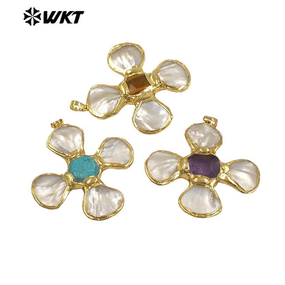 WT-JP425 Fashion Attractive Gold Plated Shell Middle With Natural Gemstones Flowers Shape Pendant For Jewelry Diy Making