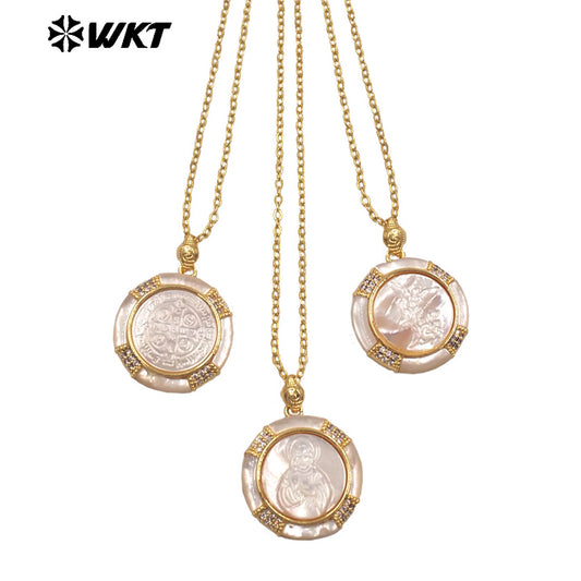 WT-JN364 Wholesale Gold Plated Natural Shell With Zircon Round Religious Style Pattern Pendant Necklace For Lady Jewelry