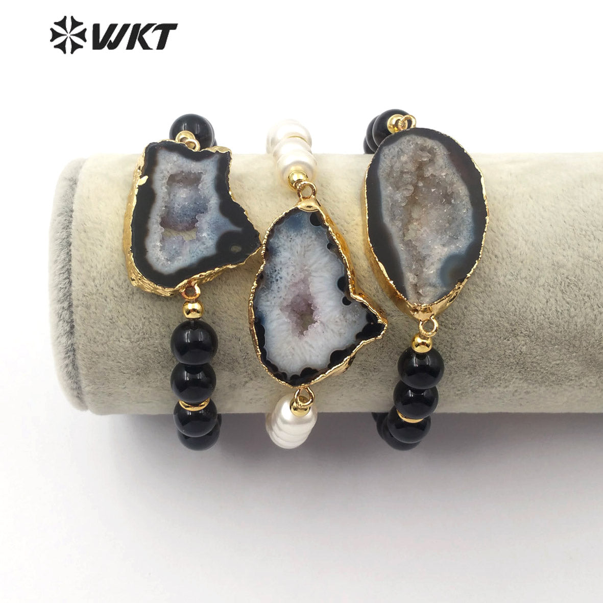 WT-B492 Wholesale Natural Gemstone Slices and Pearl Gold Electroplated Bracelet Women Fashion Charm Bracelet Jewelry