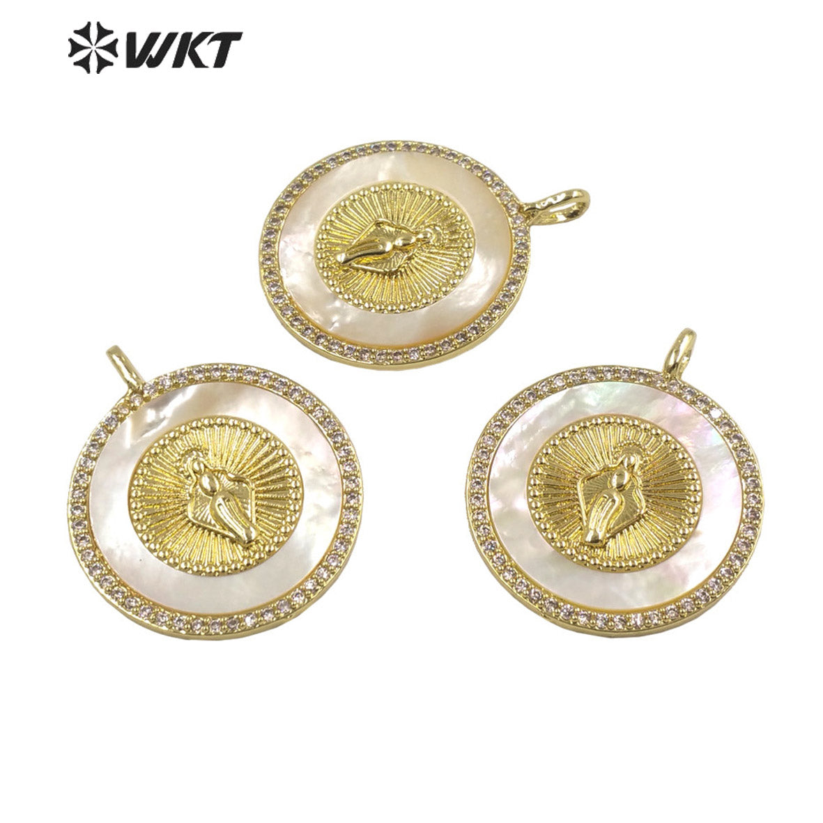WT-MP270 Newest Vintage Style Ball Shaped Shell&Cubic Zircon Natural Shell 18k Gold Plated Women Gold Bezel Square Shaped Pendant