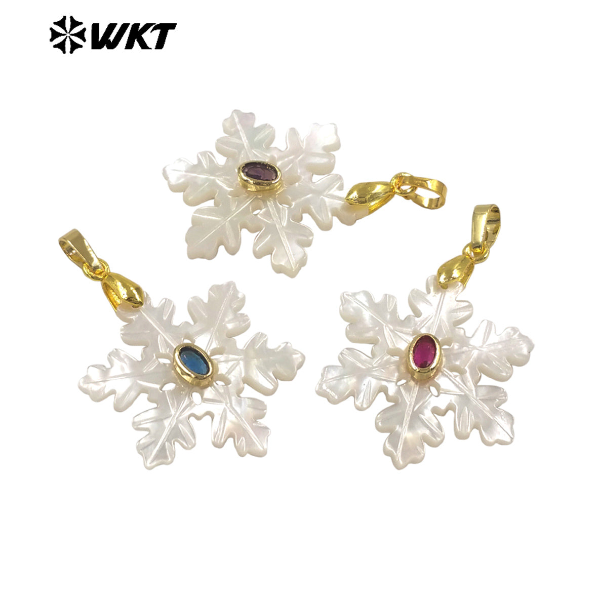 WT-JP520 Beautiful Style Colorful Zircon And Natural White Shell Carved Snowflake Shape Gold Pendant As Girl Jewelry Findings