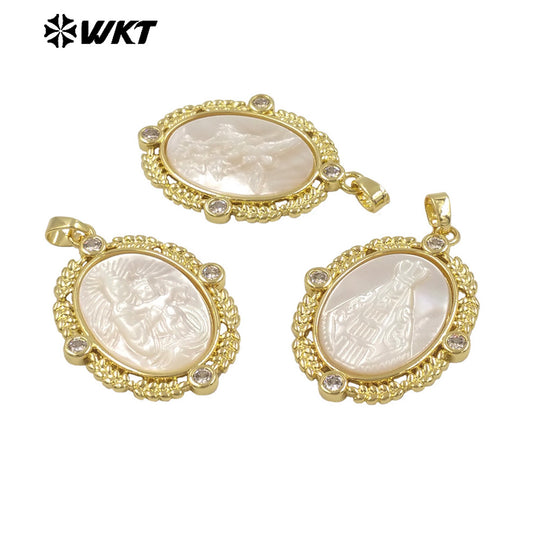 WT-JP370 Wholesale New Design Christian Religious White Shell Carved Jesus and Mary Jewelry Pendants for Birthday Gift