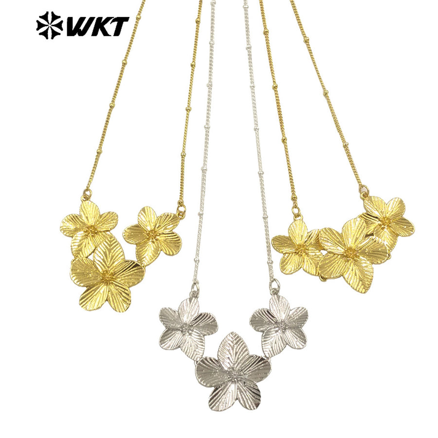 WT-N1479 Wholesale Latest Models Elegant High Quality 18K Gold Plated Three Flower Necklace for Women As Anniversary Gifts