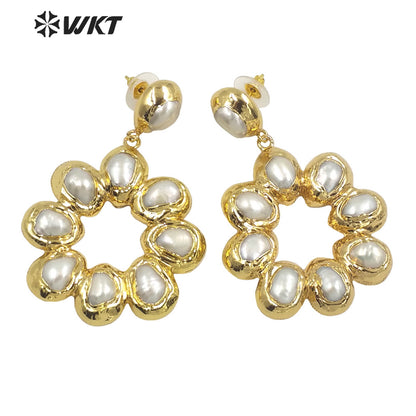 WT-E467 Wholesale Romantic Top Fashion for Lady Elegant Pearl Jewelry Flower Shape Natural Stone Pearl Drop Earrings