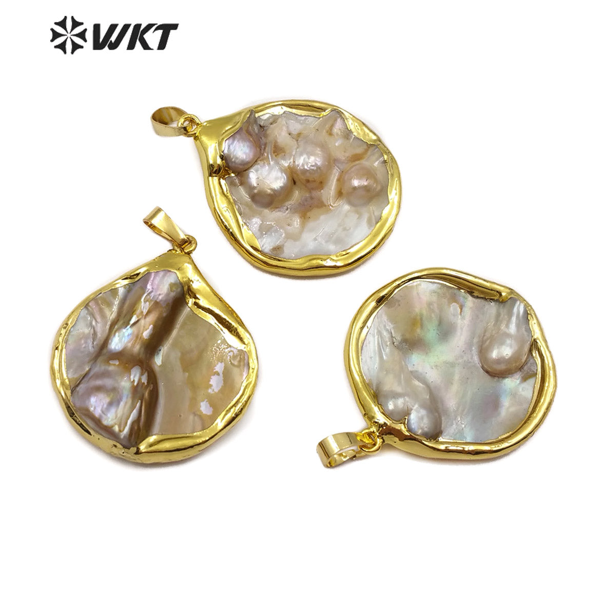 WT-JP143 Wholesale Natural Pearl in 18K Gold Plated for Women Jewelry Size and Pearls Are Natural Round Mother of Pearl Pendant