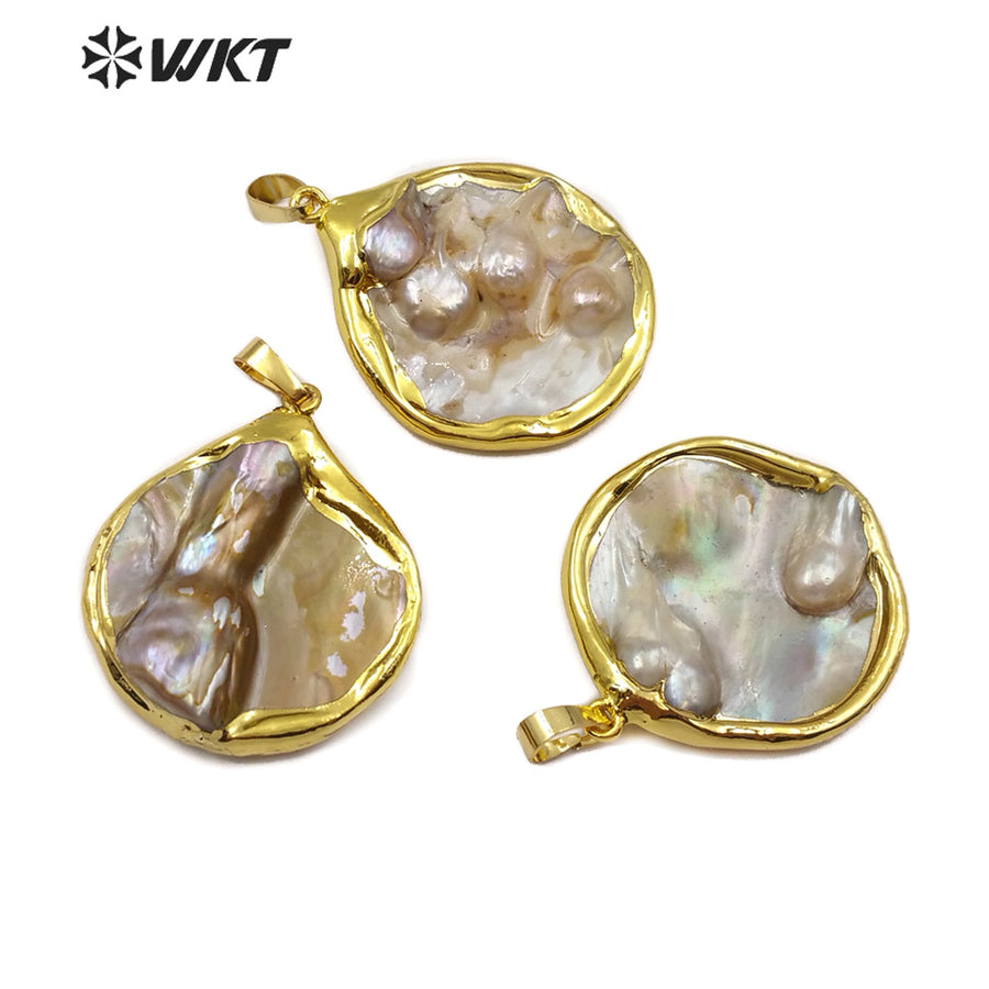 WT-JP143 Wholesale Natural Pearl in 18K Gold Plated for Women Jewelry Size and Pearls Are Natural Round Mother of Pearl Pendant