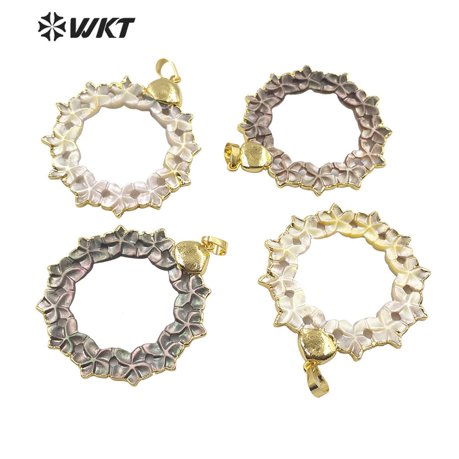 WT-JP187 Fashion Hand Carved Flower Shape Shell Pendant Gold Trim Round Natural Shell Flower Pendant for Necklace Design