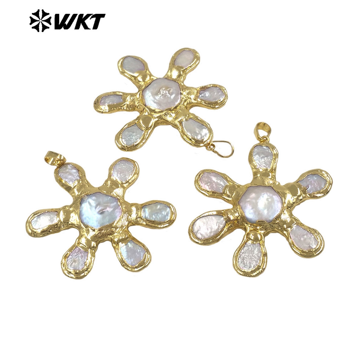 WT-JP510 Luxury Vintage Style Gold Electroplated Multi Natural Freshwater Pearls Flower Shape Pendant For Lady DIY Necklace