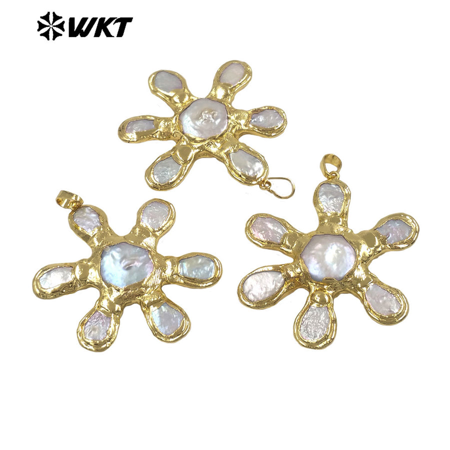 WT-JP510 Luxury Vintage Style Gold Electroplated Multi Natural Freshwater Pearls Flower Shape Pendant For Lady DIY Necklace