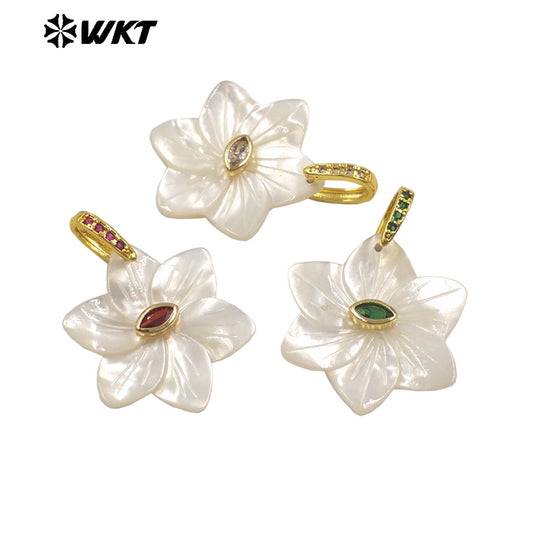 WT-JP479 Factory Wholesale Colorful Zircon And White Shell Carved Flower Shape Gold Pendant As Handmade Jewelry Findings