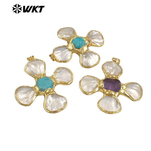 WT-JP425 Fashion Attractive Gold Plated Shell Middle With Natural Gemstones Flowers Shape Pendant For Jewelry Diy Making