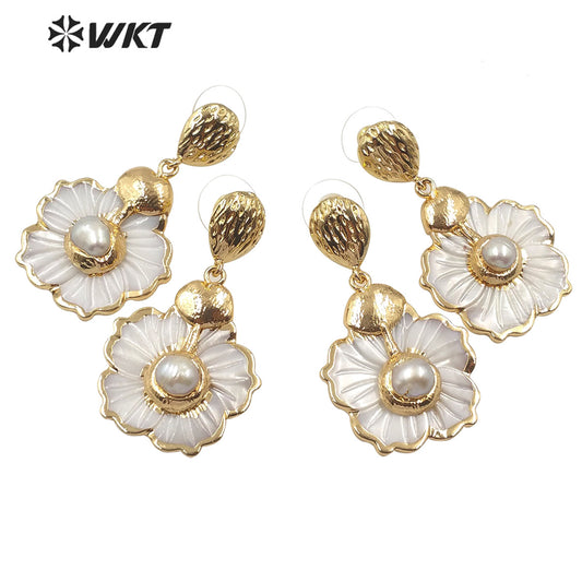 WT-E592 Newest White Flower Dangle Earring With Natural Pearl Charm Fashion Women Natural White Shell Earring