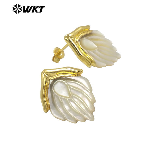 WT-MPE142 Beautiful Exquisite 18K Gold Plated Natural Shell Angel Wings Earrings Stud for Girlfriend As Valentine's Day Gift