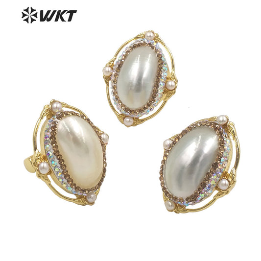 WT-MPR047 Amazing Elegant White Mabe Shell Ring 18k Gold Plated Rhinestone Setting Women White Shell Anniversary Ring