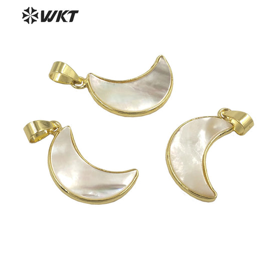 WT-JP319 Super Hot Natural Mother of Pearl White Shell Moon Pendants With Gold Bezel Lovely Tiny Crescent Jewelry Finding