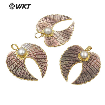 WT-JP261 WKT Newest Fashion Natural Grey Shell Feather Pendant Popular Hot Gold MOP Shell Jewelry Shell Pendant with Pearl