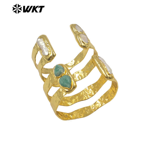 WT-B656 Wholesale Fashion New Gold Plated Resist Tarnishable Multi Stone Setting Freshwater Pearl and Amazonite Bangle