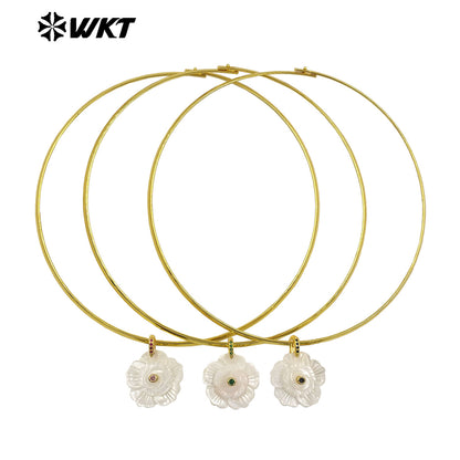 WT-JN382 Popular Design Gold Plated Natural Shell Zircon Flower Shape Pendant Chockers Necklace For Women Party Jewelry