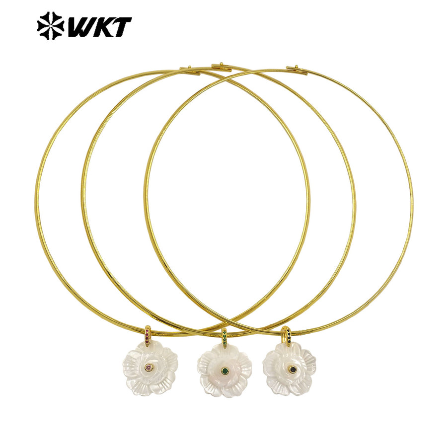 WT-JN382 Popular Design Gold Plated Natural Shell Zircon Flower Shape Pendant Chockers Necklace For Women Party Jewelry