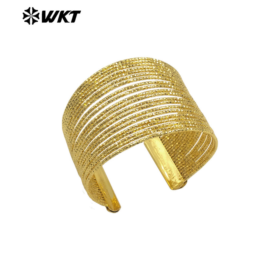 WT-JF356 Wholesale Yellow Brass Gold Plated Women Bangle Simple Design Fine Lines Classic Style Fashion Jewelry Adjustable
