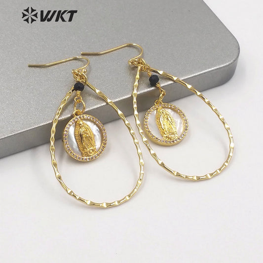 WT-ME080 High Quality Natural Tear Drop Shape Virgin Mary Earrings Gold Electroplated MOP Shell Drop Hoop Earrings for Girl