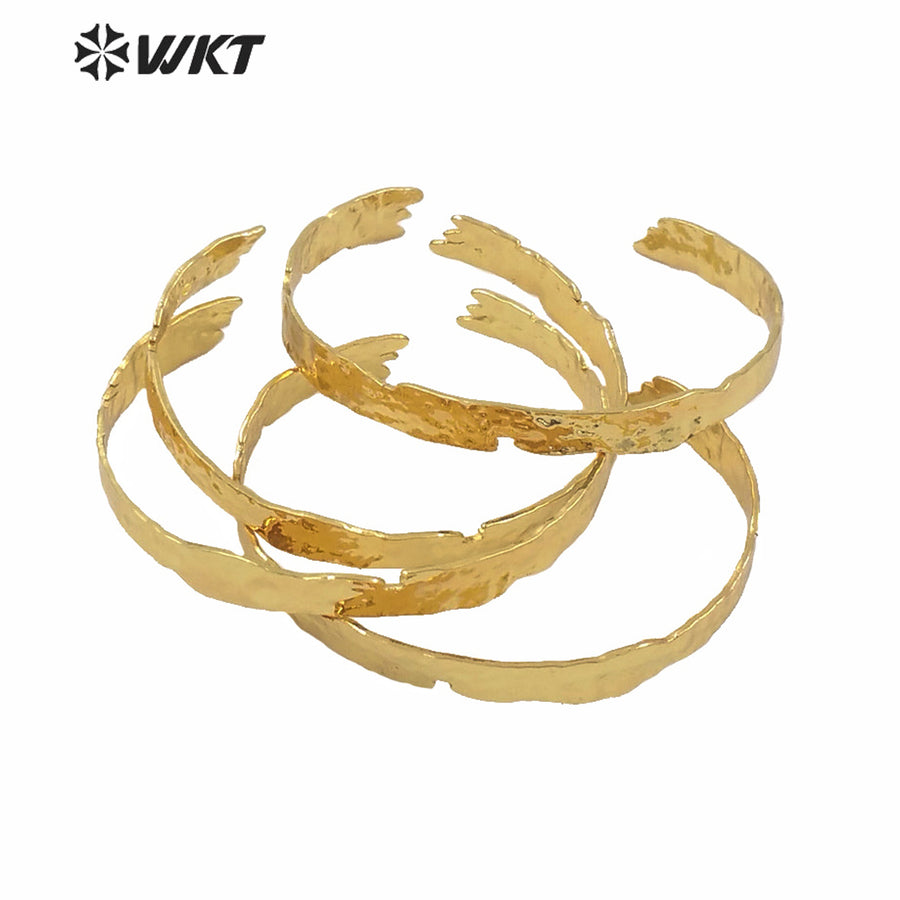 WT-B560 WKT Tiny Simple Gold Electroplated lava Bangle Most Popular Irregular Metal Brass Women Bangle Is Open Size