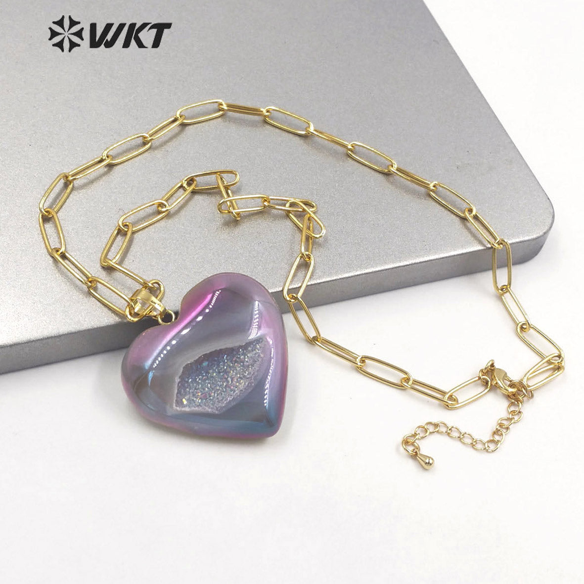 WT-N1394 Wholesale Fashion Gold Simple Grey Geode Agate Heart Stone Necklace Women Long Link Chain with Druzy Stone for Lover