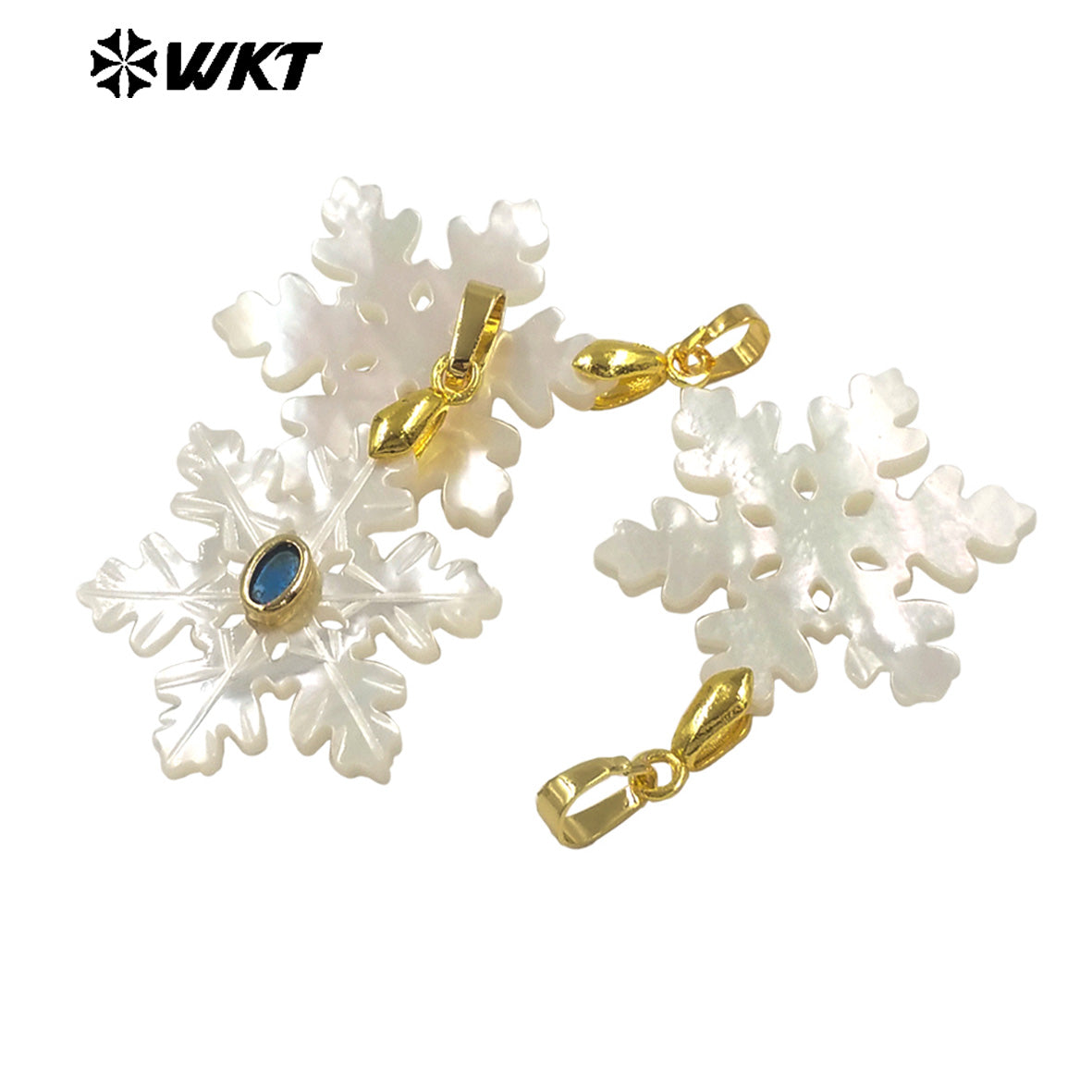 WT-JP520 Beautiful Style Colorful Zircon And Natural White Shell Carved Snowflake Shape Gold Pendant As Girl Jewelry Findings