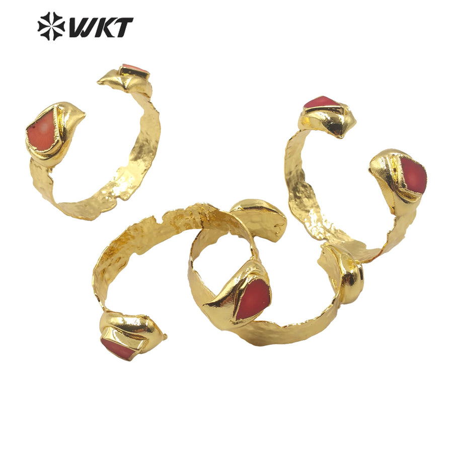WT-B513 New 2020 Exclusive Hammer Vintage Bangle Red Coral Bracelet Chic Women Fashion Bangle in 18k Gold Plated