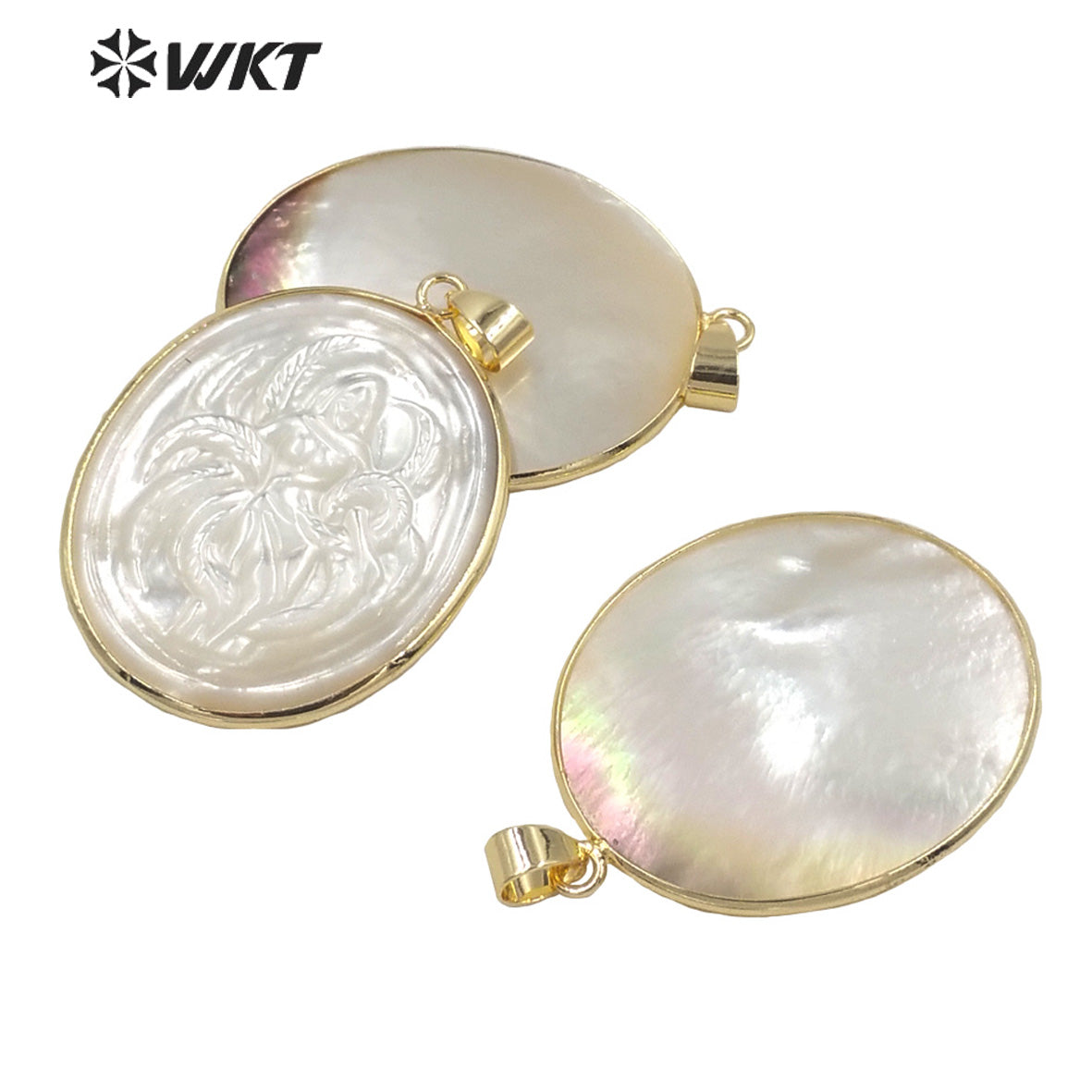 WT-JP245 Wholesale Amazing Beauty Sex Lady Image Pendant Natural White Shell Carved Fashion Gold Bezel Mermaids Pendant