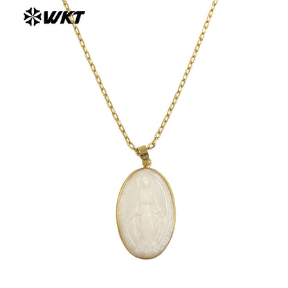 WT-JN315 New Hot Style Fashion Gold Plated Bezel Setting White Shell Carved Virgin Mary Pendant Necklace For Gift