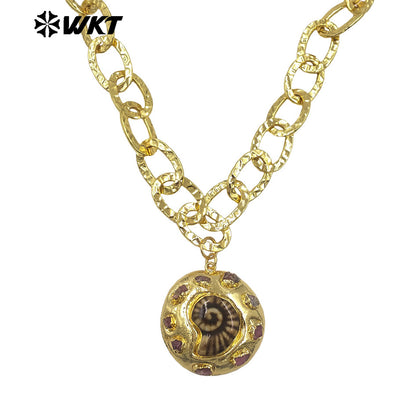 WT-JN373 Newest Simple Gold Plated Yellow Brass Thick Chain With Tourmaline And Ceramic Shell Shape Pendant Women Necklace