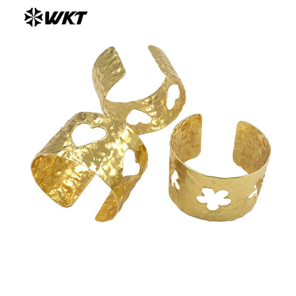 WT-JF381 Trendy Design 18K Gold Plated Yellow Brass Hollow Flower Heart Shape Bangle For Women Romantic Jewelry Accessory