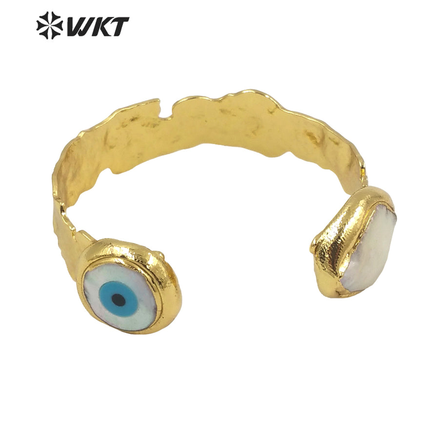 WT-MPB044 2022 Fashion Style Adjustable Pearl and Shell Bracelet Natural Pearl for Women Bracelet Real Gold Plated Eye Bangle