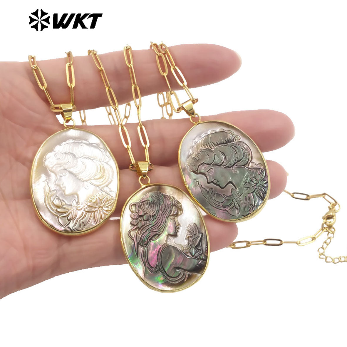 WT-JN338 Popular Sales Natural Shell Gold Plated Round Hand Carved Beauty Heads Pendant Necklace For Friends Birthday Gift
