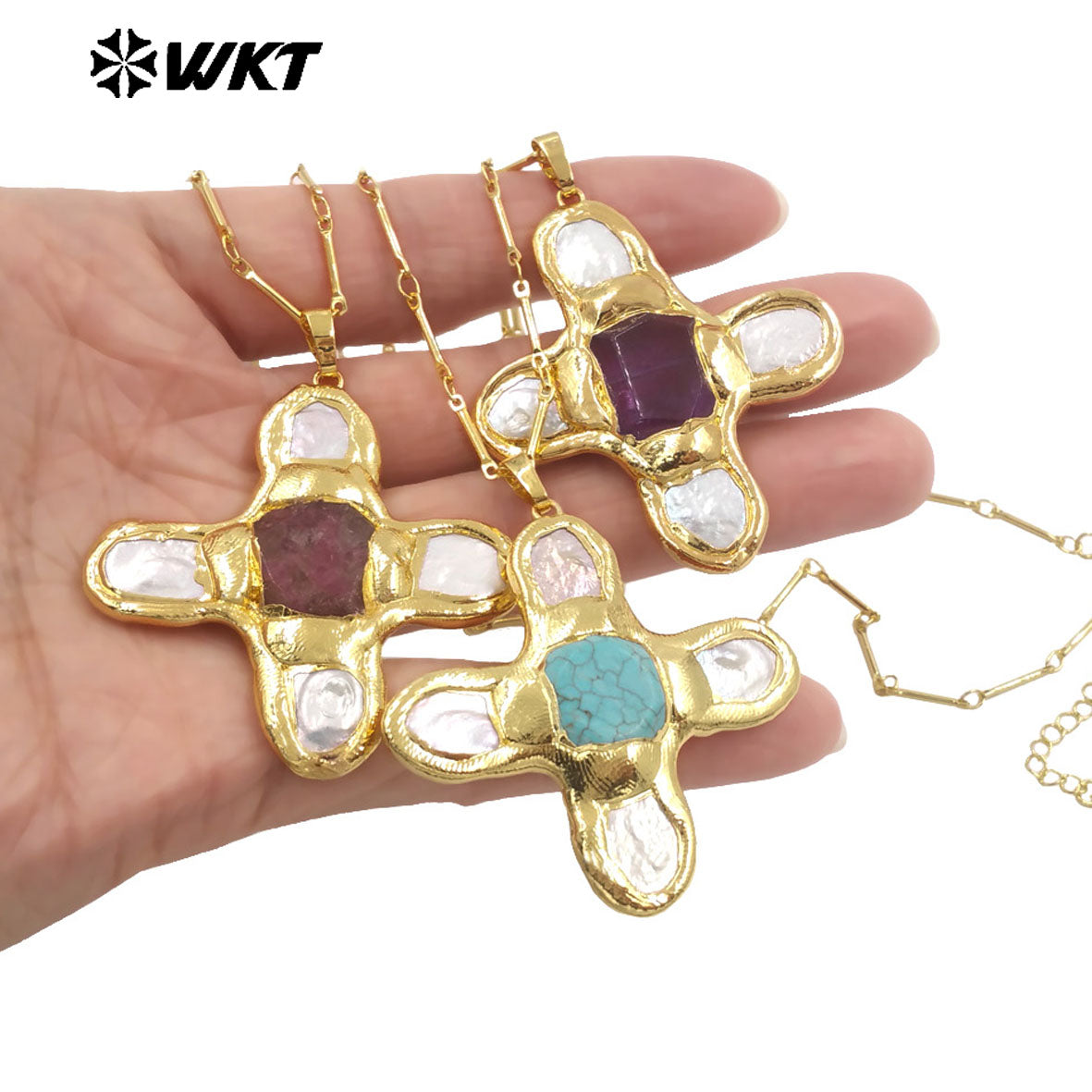 WT-JN169 Wholesale New Fashion Trendy Pearl Cross Shape Turquoises Pendant Necklace Gold Electroplated Necklace Green Stone