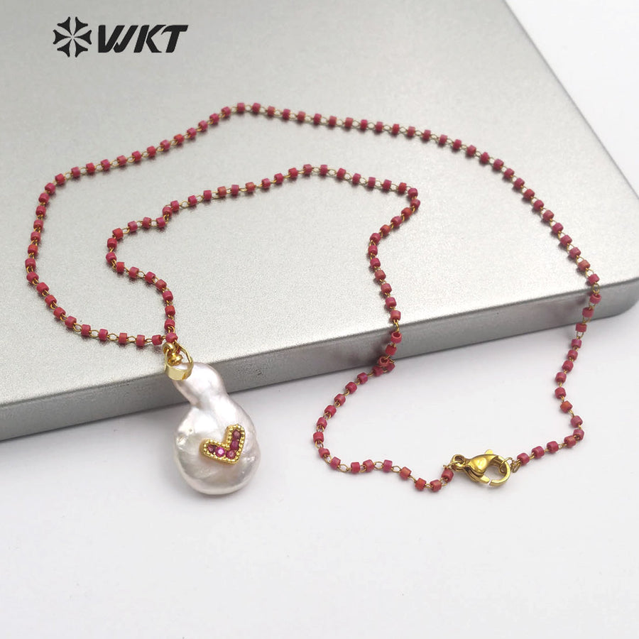 WT-MN952 Fashion Setting Irregular Shape Pearl with CZ Micro Pave Necklace Hot-sales Lady Natural Stones Necklace