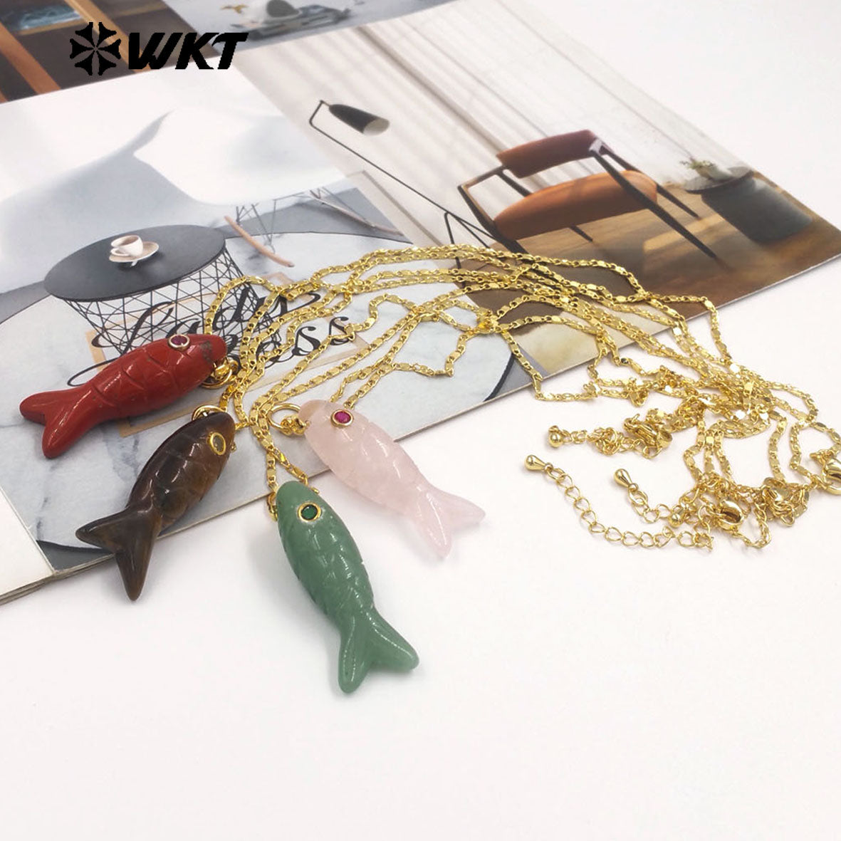 WT-N1512 Delicate Metal Thin Chain And Natural Gemstones Little Fish Shape Pendant Necklaces As Girls Elegant Accessories