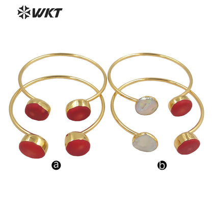 WT-MPB052 Beautiful Sample Red Coral Bangles Natural Pearl Bangles Brass with 18k Real Gold Plated Exotic Natural Pearl Bangles