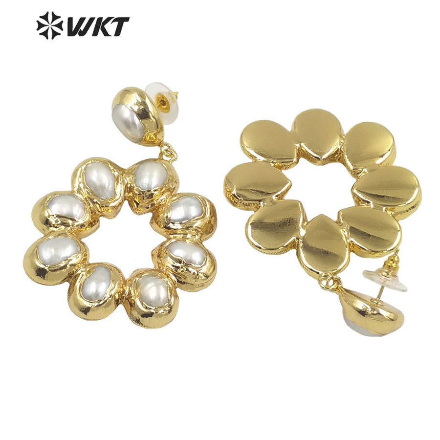 WT-E467 Wholesale Romantic Top Fashion for Lady Elegant Pearl Jewelry Flower Shape Natural Stone Pearl Drop Earrings
